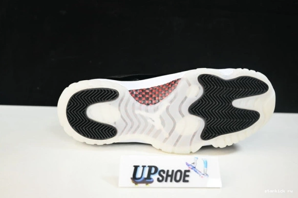 LOW 11 AIR 001 BLACK-WHITE JORDAN RETRO AV2187 AV2187-001 0722